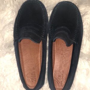 Boys Zara Moccasins size 33 EU, 1.5 US